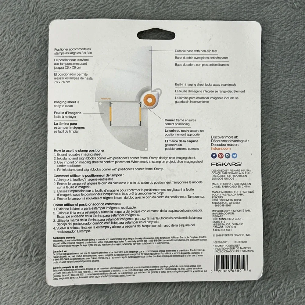 Fiskars Stamp Positioner with Built-In Imaging Sheet 106220-1001 New in‎ Package